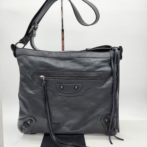 Balenciaga Chevre Classic Hardware Flat Messenger 103BALXADA - Picture 1 of 12
